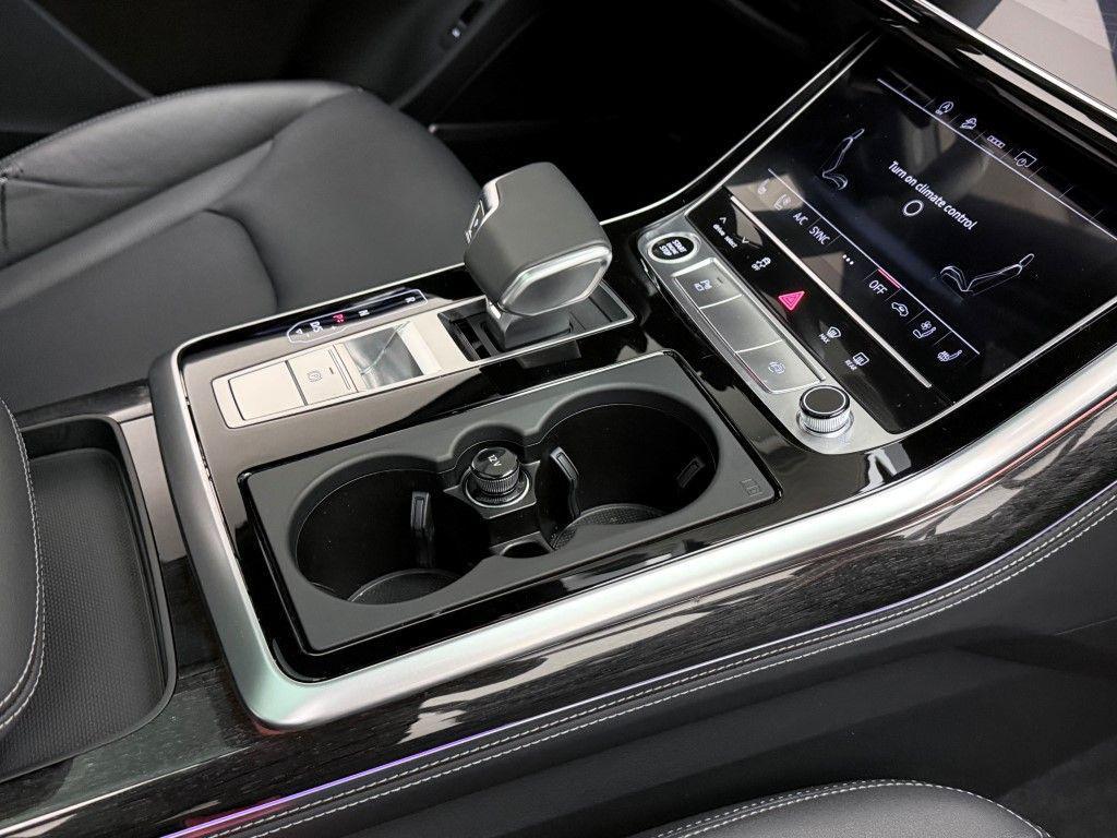 used 2025 Audi Q7 car, priced at $54,900
