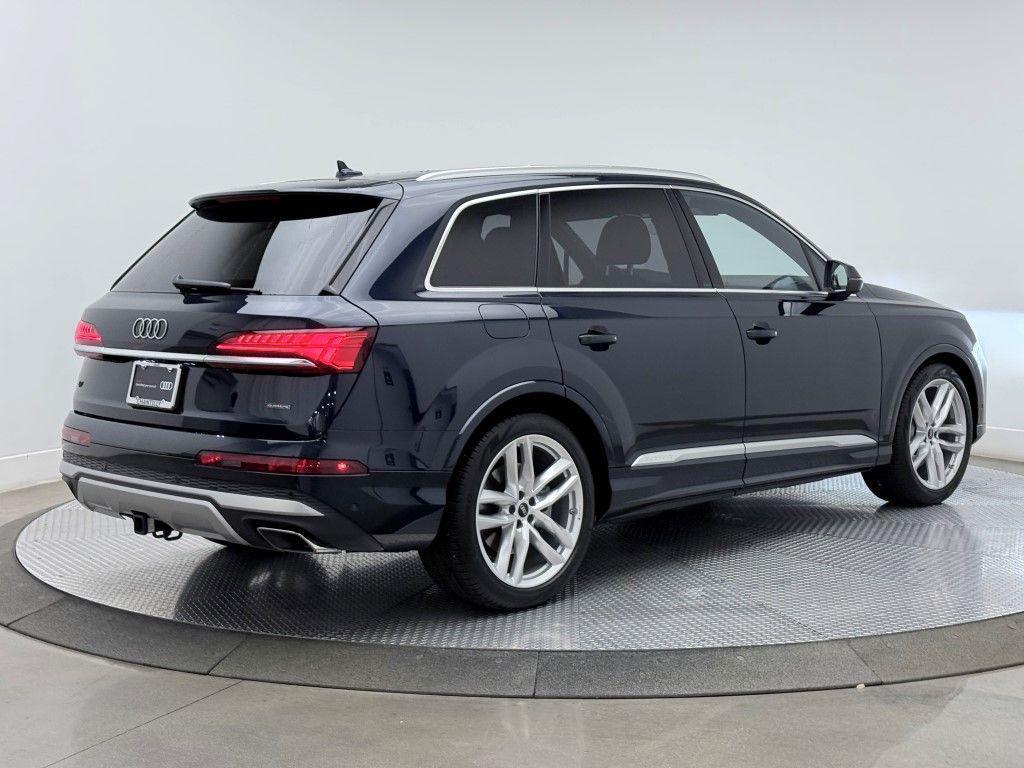 used 2025 Audi Q7 car, priced at $54,900