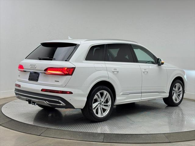 used 2023 Audi Q7 car, priced at $43,901