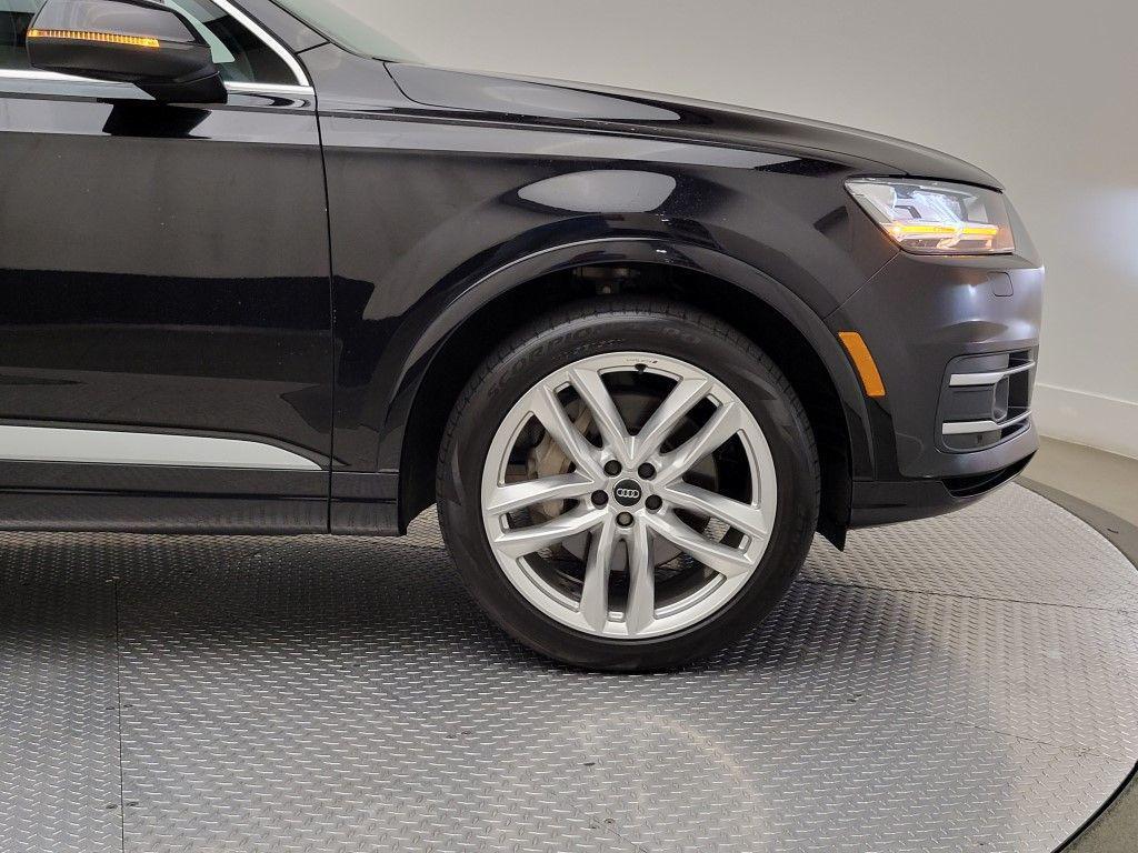 used 2018 Audi Q7 car, priced at $18,400