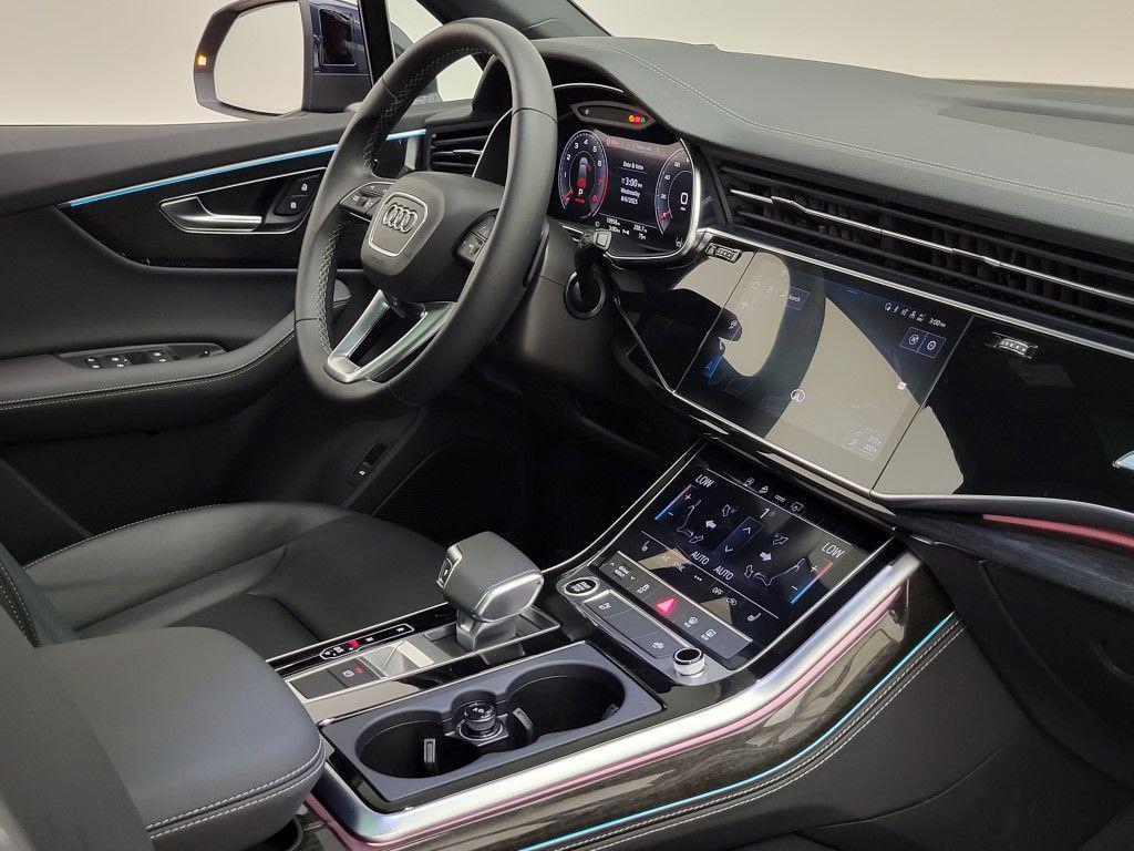 used 2025 Audi Q7 car, priced at $55,900