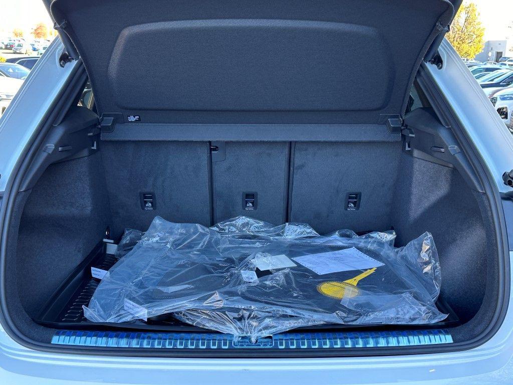 used 2025 Audi Q3 car, priced at $33,600