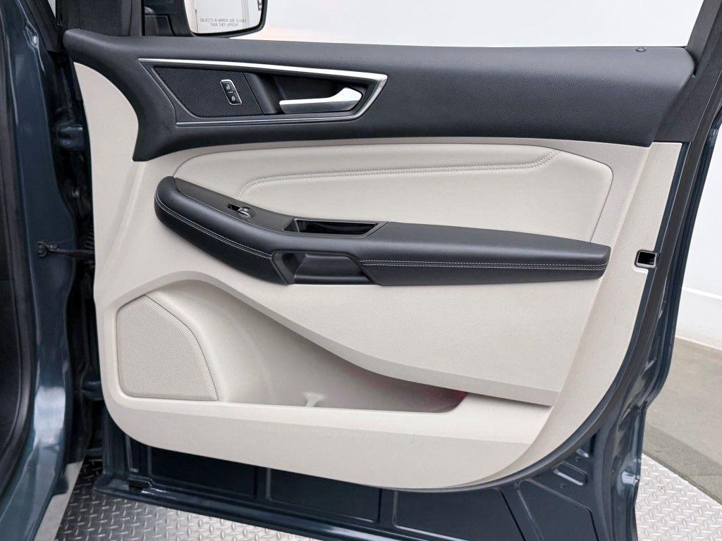 used 2016 Ford Edge car, priced at $13,900