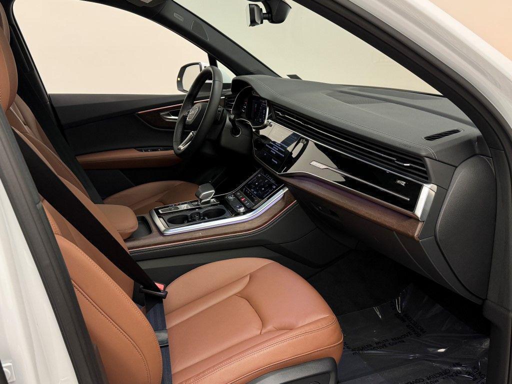 used 2025 Audi Q7 car, priced at $51,900