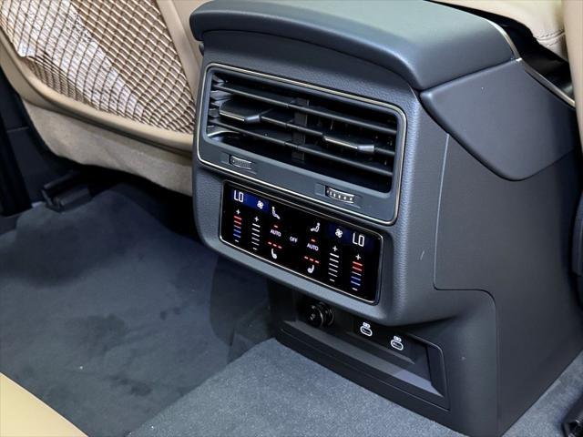 new 2025 Audi Q7 car, priced at $70,555