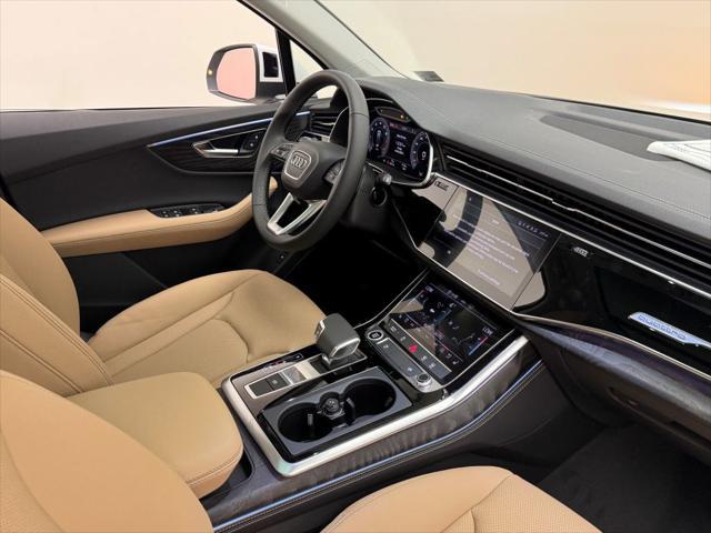 new 2025 Audi Q7 car, priced at $70,555