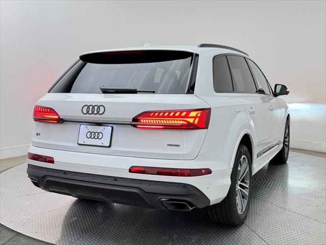new 2025 Audi Q7 car, priced at $70,555