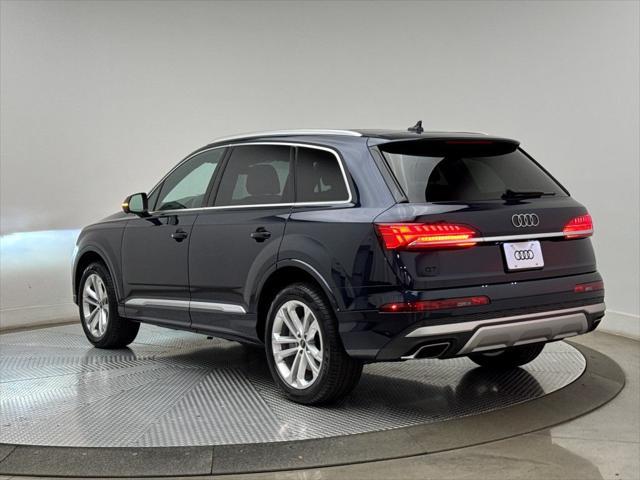 new 2025 Audi Q7 car, priced at $65,730