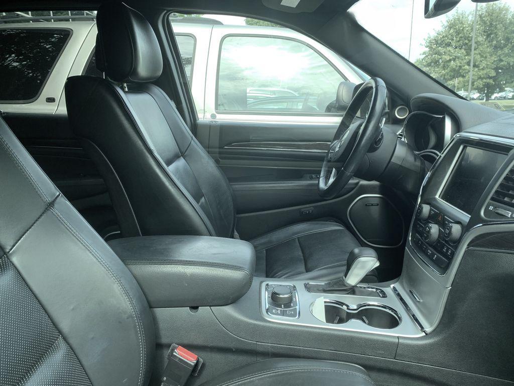 used 2016 Jeep Grand Cherokee car, priced at $16,900