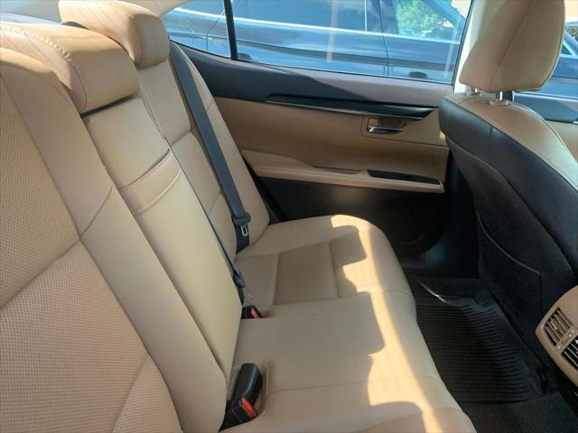 used 2017 Lexus ES 350 car, priced at $16,900