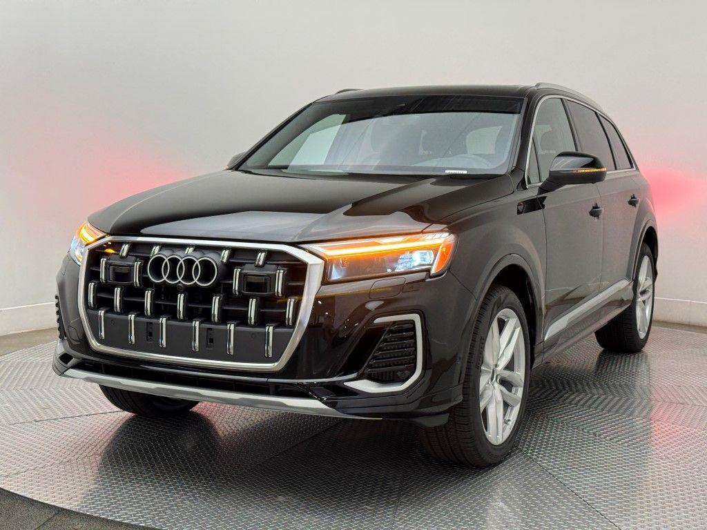 new 2025 Audi Q7 car, priced at $76,350