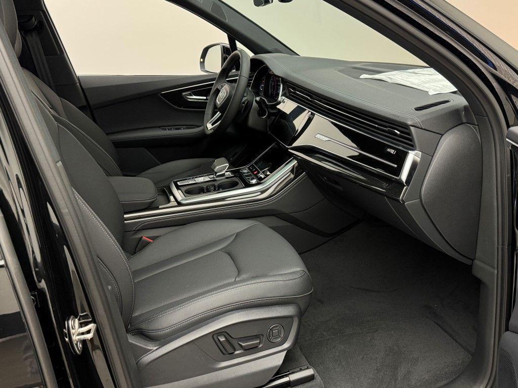 new 2025 Audi Q7 car, priced at $76,350