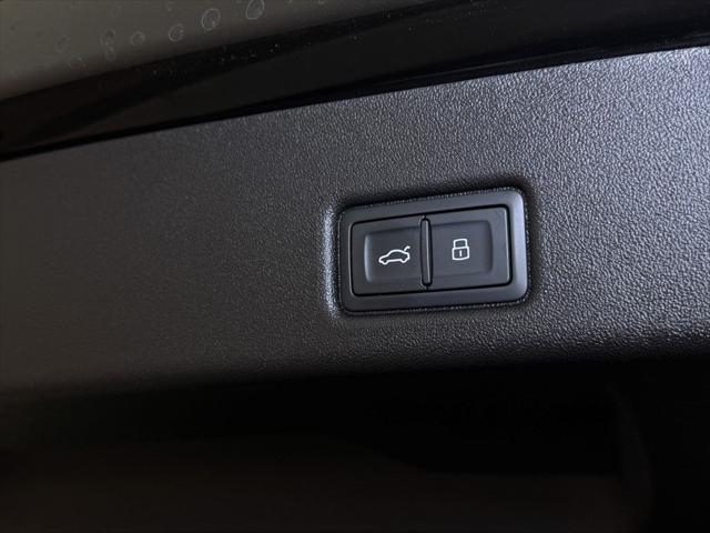 new 2025 Audi Q5 car, priced at $64,250