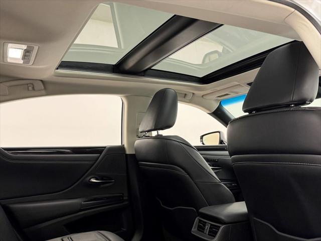 used 2020 Lexus ES 350 car, priced at $30,900