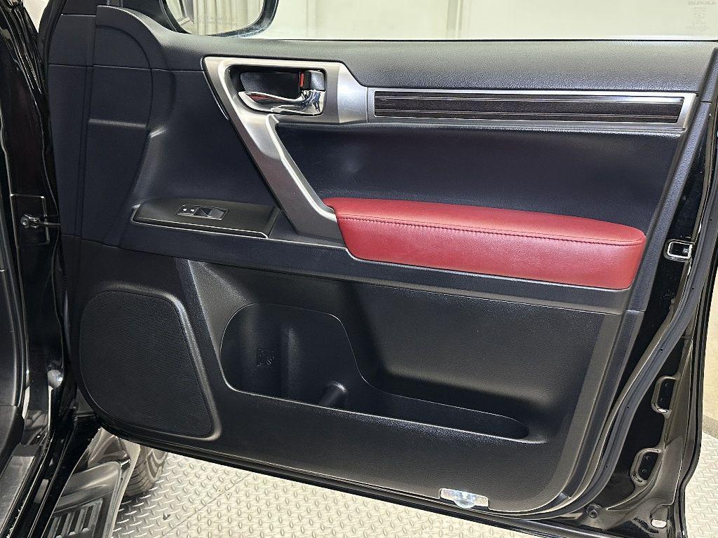 used 2022 Lexus GX 460 car, priced at $45,900
