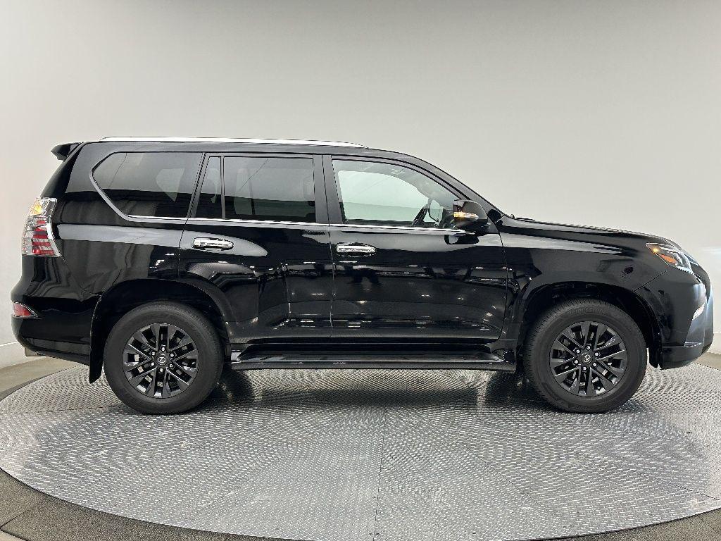 used 2022 Lexus GX 460 car, priced at $45,900