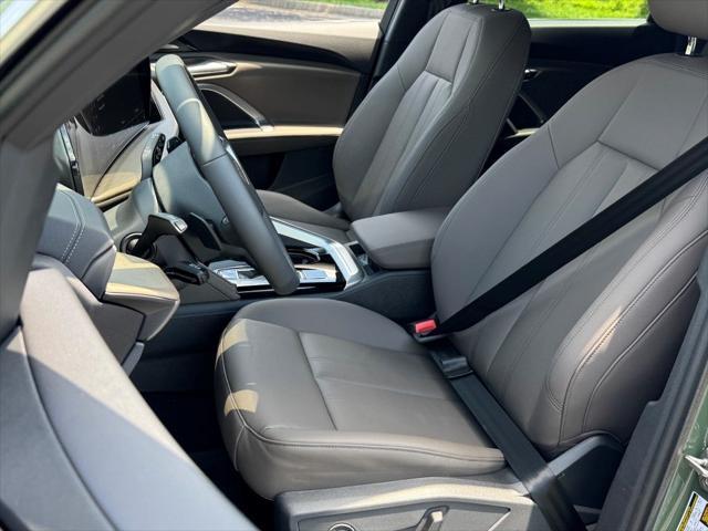 new 2025 Audi Q5 car, priced at $59,760