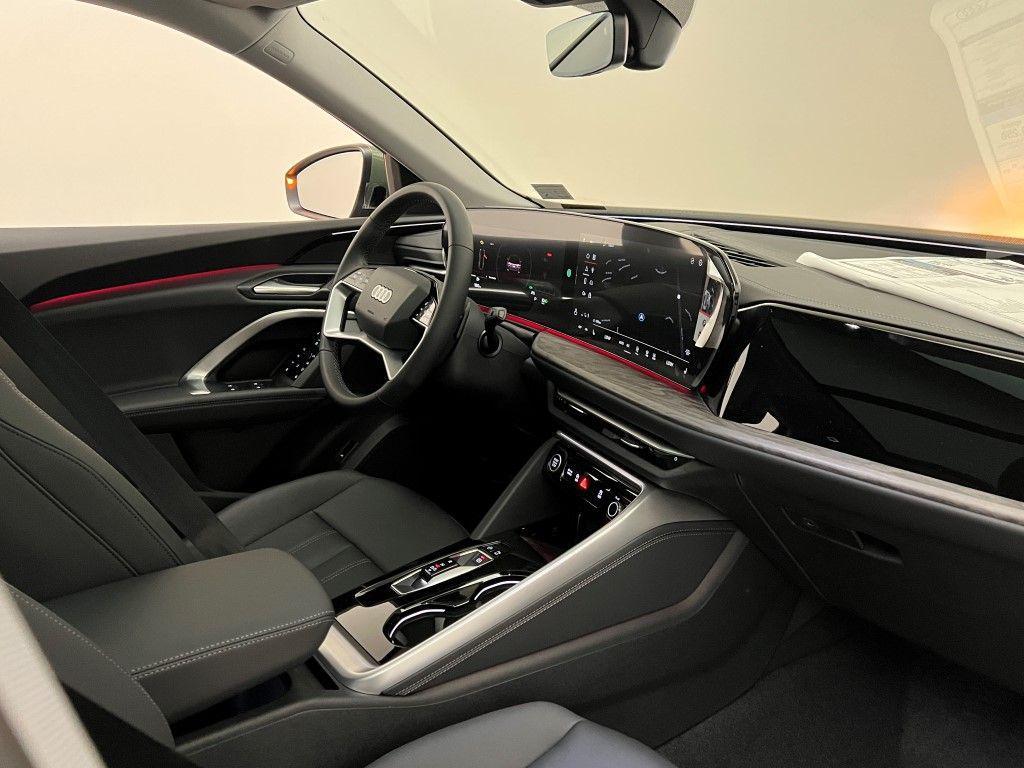 new 2025 Audi Q5 car, priced at $58,100