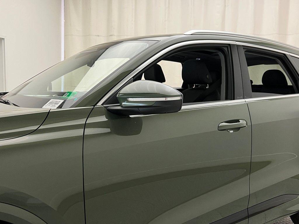 new 2025 Audi Q5 car, priced at $58,100