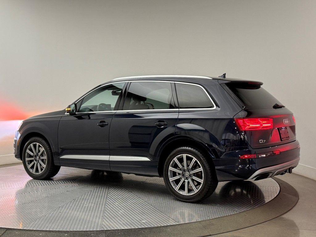 used 2018 Audi Q7 car, priced at $15,900