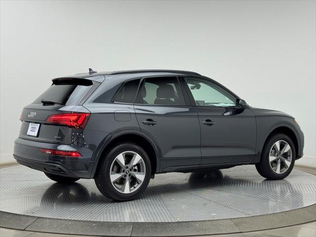 new 2025 Audi Q5 car, priced at $49,925