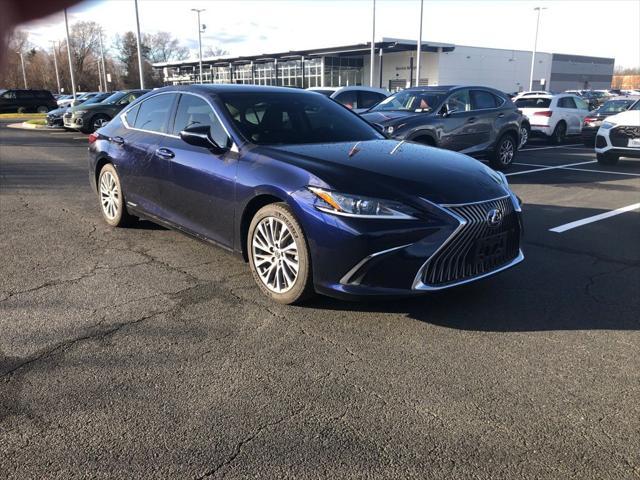 used 2020 Lexus ES 300h car, priced at $31,000