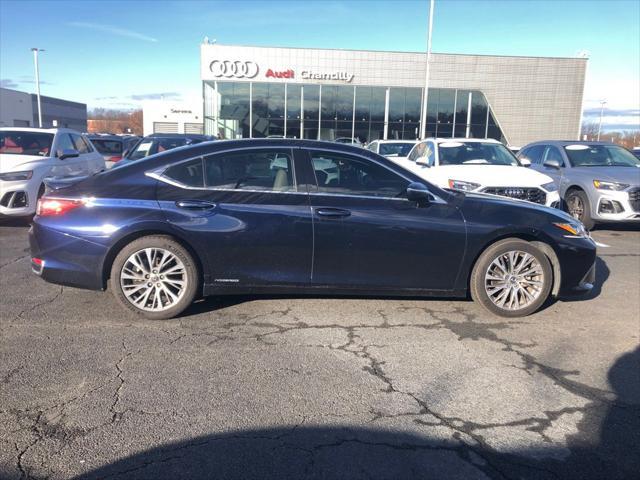 used 2020 Lexus ES 300h car, priced at $31,000