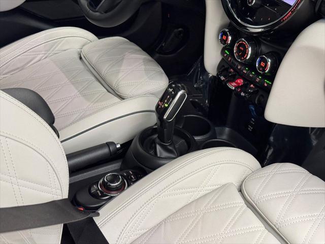 used 2022 MINI Hardtop car, priced at $23,900