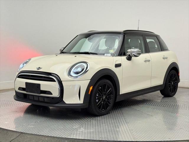 used 2022 MINI Hardtop car, priced at $23,900