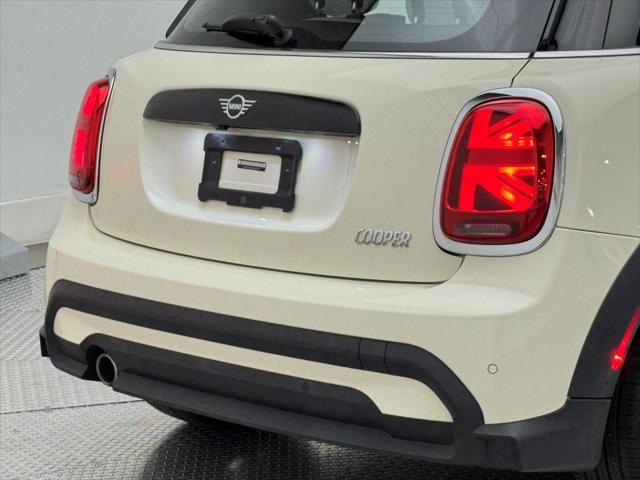 used 2022 MINI Hardtop car, priced at $23,900