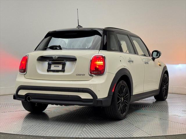 used 2022 MINI Hardtop car, priced at $23,900