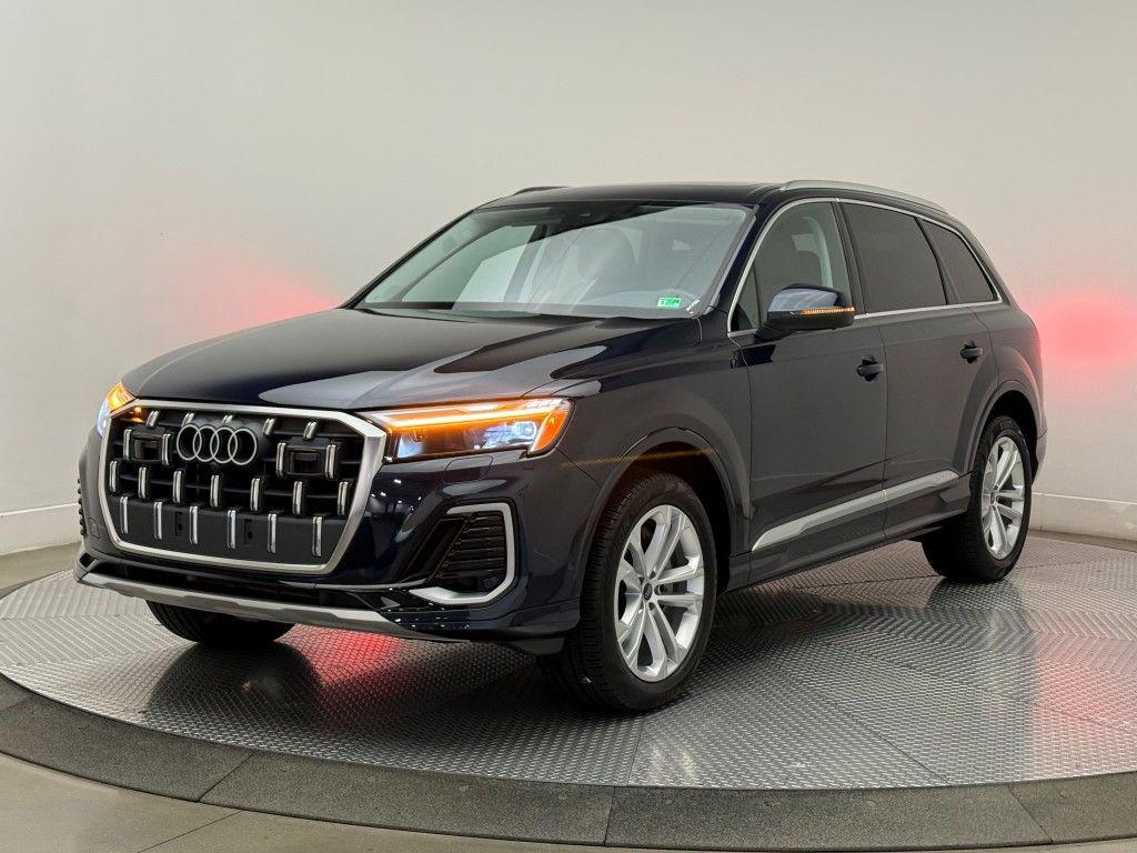 used 2025 Audi Q7 car, priced at $54,900