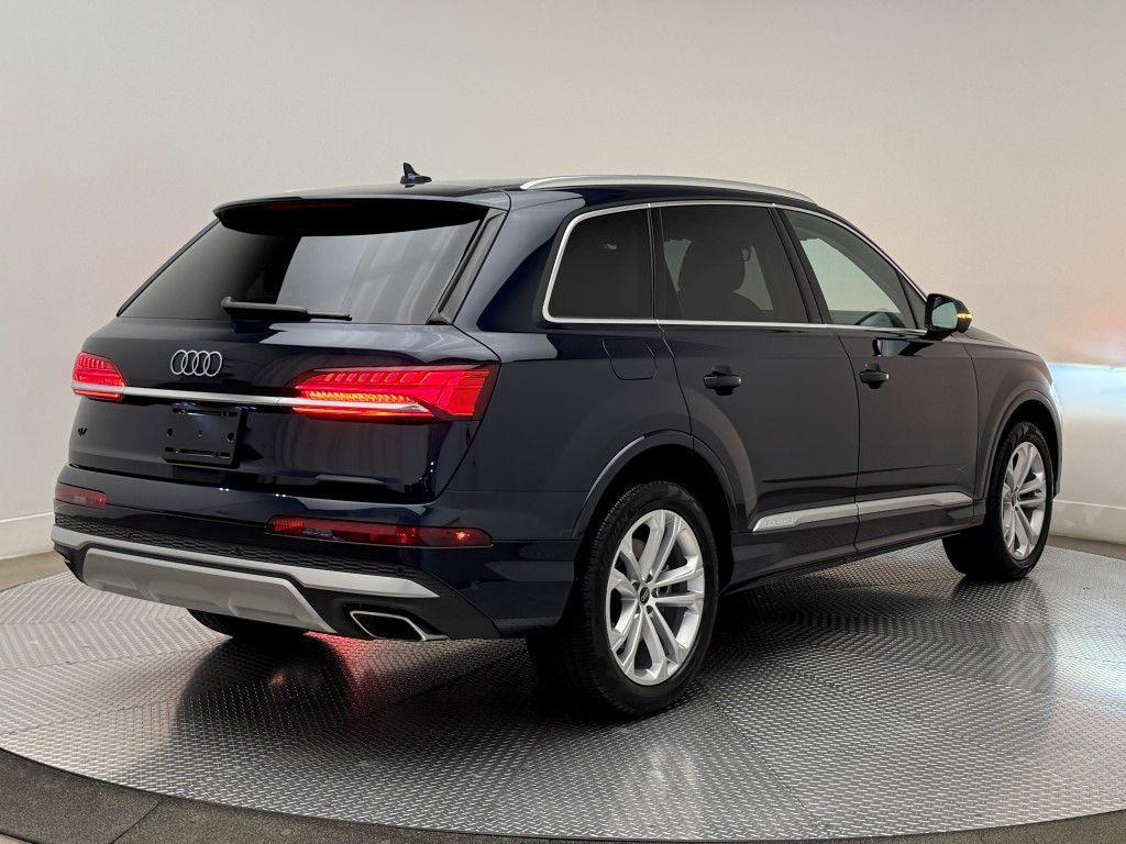 used 2025 Audi Q7 car, priced at $54,900
