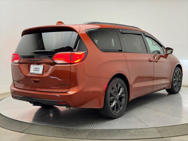 used 2018 Chrysler Pacifica car, priced at $15,900
