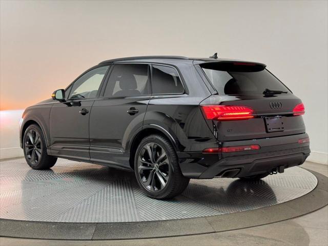 new 2025 Audi Q7 car, priced at $77,305