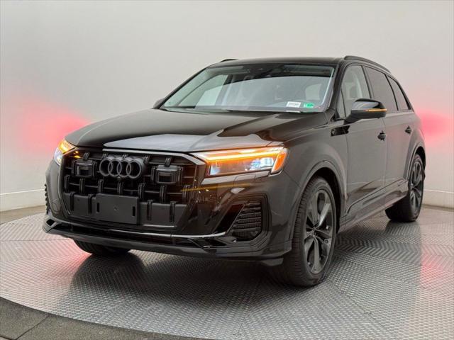 new 2025 Audi Q7 car, priced at $77,305