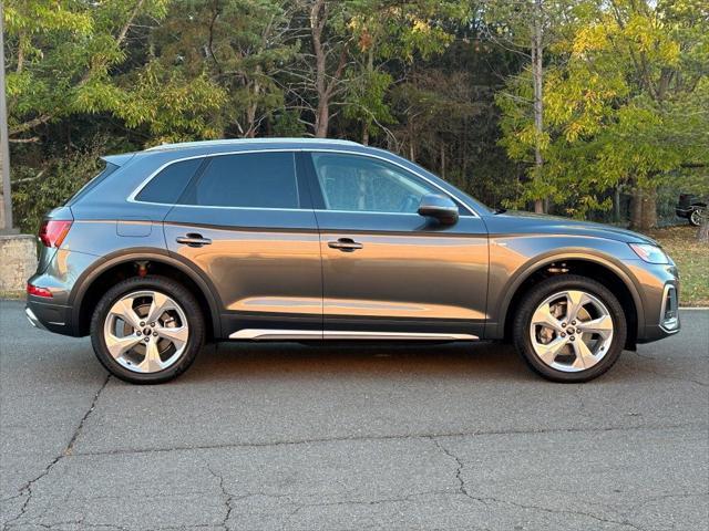 new 2025 Audi Q5 car, priced at $58,175