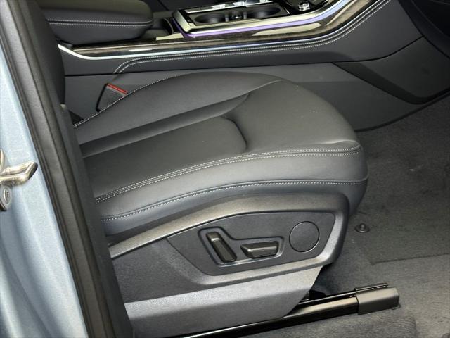 new 2025 Audi Q7 car, priced at $75,540