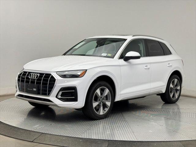 used 2024 Audi Q5 car, priced at $40,700