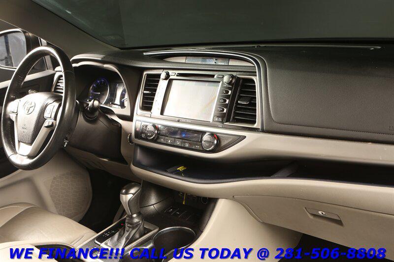 used 2019 Toyota Highlander car, priced at $24,495
