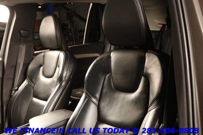 used 2022 Volvo XC90 car, priced at $29,995