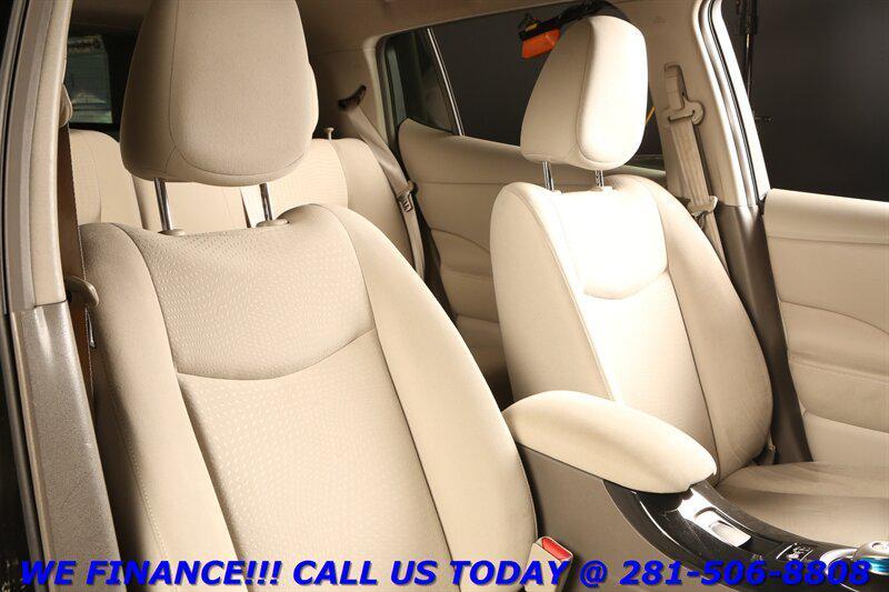 used 2011 Nissan Leaf car, priced at $3,495