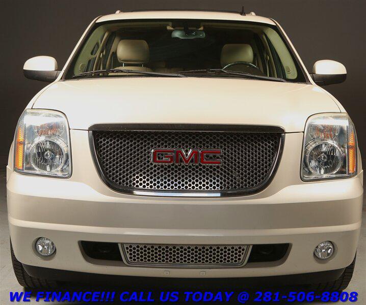 used 2013 GMC Yukon car, priced at $17,995