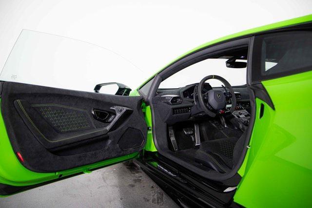 used 2018 Lamborghini Huracan car, priced at $324,989