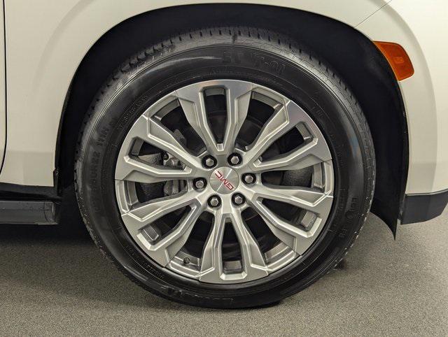 used 2021 GMC Yukon car, priced at $49,989