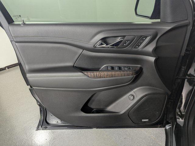 used 2023 GMC Acadia car, priced at $37,489