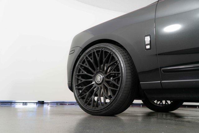 used 2022 Rolls-Royce Cullinan car, priced at $299,989