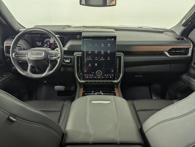 used 2025 GMC Yukon car, priced at $84,989