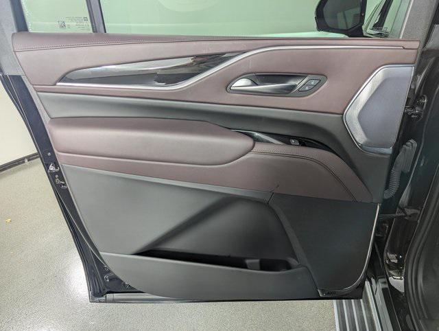used 2023 Cadillac Escalade ESV car, priced at $77,989