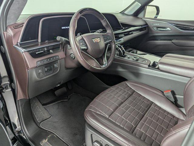 used 2023 Cadillac Escalade ESV car, priced at $77,989